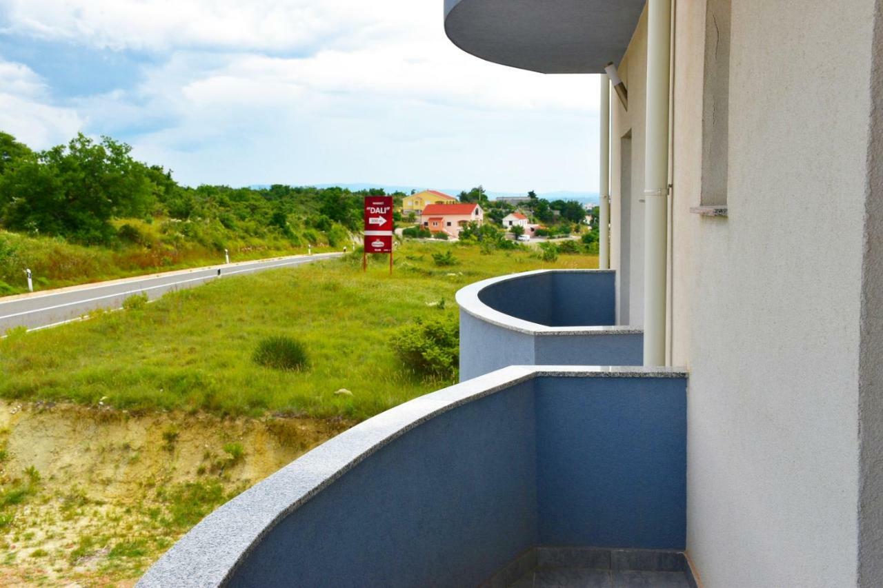 Apartmani Niko 1 Radovin エクステリア 写真