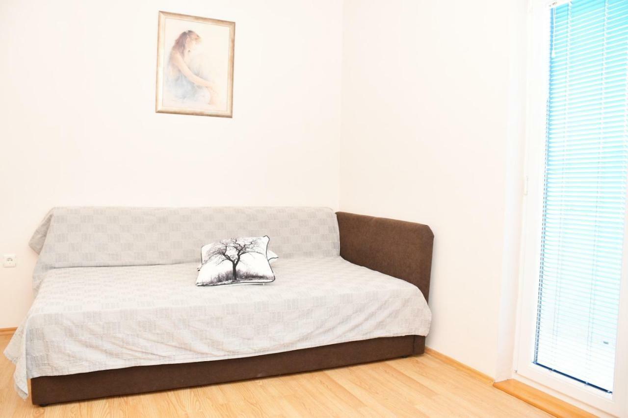 Apartmani Niko 1 Radovin エクステリア 写真